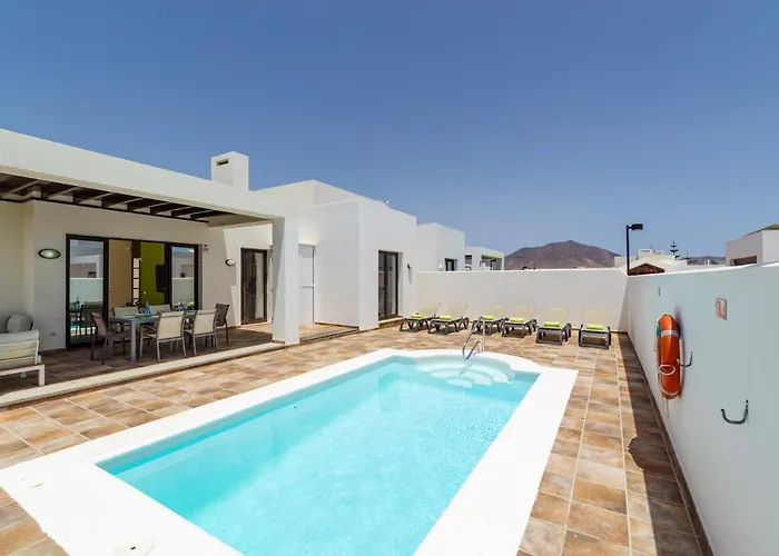 别墅 Almudena By *