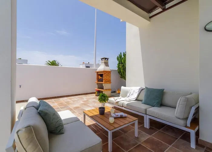 Almudena By 别墅 *